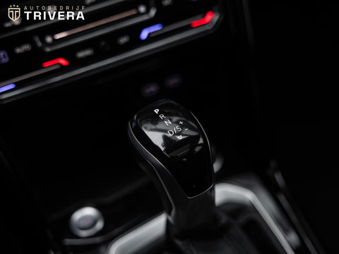 Volkswagen T-Roc 1.5 TSI R-Line I Automaat I PANO I LMV I Volledig dealeronderhouden I 2de eigenaar