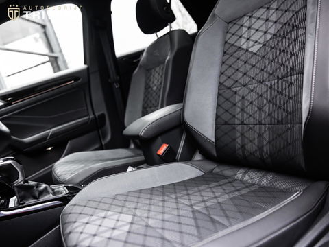 Volkswagen T-Roc 1.5 TSI R-Line I Automaat I PANO I LMV I Volledig dealeronderhouden I 2de eigenaar