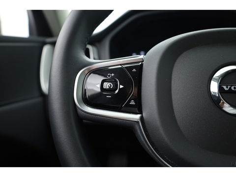 Volvo XC60 2.0 T6 Plug-in hybrid AWD Plus Dark | Long Range | Pano-dak | Camera | 4x Stoel + stuurverw. | Elek. stoelen |