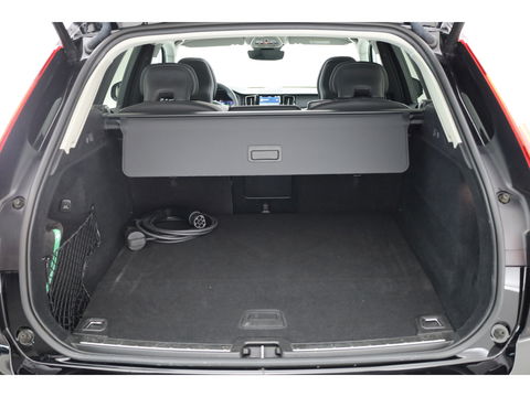 Volvo XC60 2.0 T6 Plug-in hybrid AWD Plus Dark | Long Range | Pano-dak | Camera | 4x Stoel + stuurverw. | Elek. stoelen |