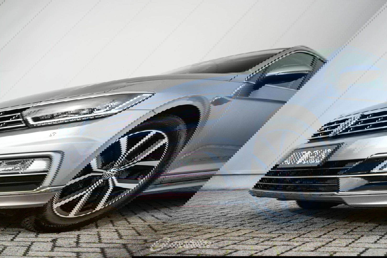 Volkswagen Passat Variant 1.4 TSI ACT Highline Business R | VC | ACC | Camera | Alcantara | Trekhaak | Dealer onderhouden | LED | Rijklaar |