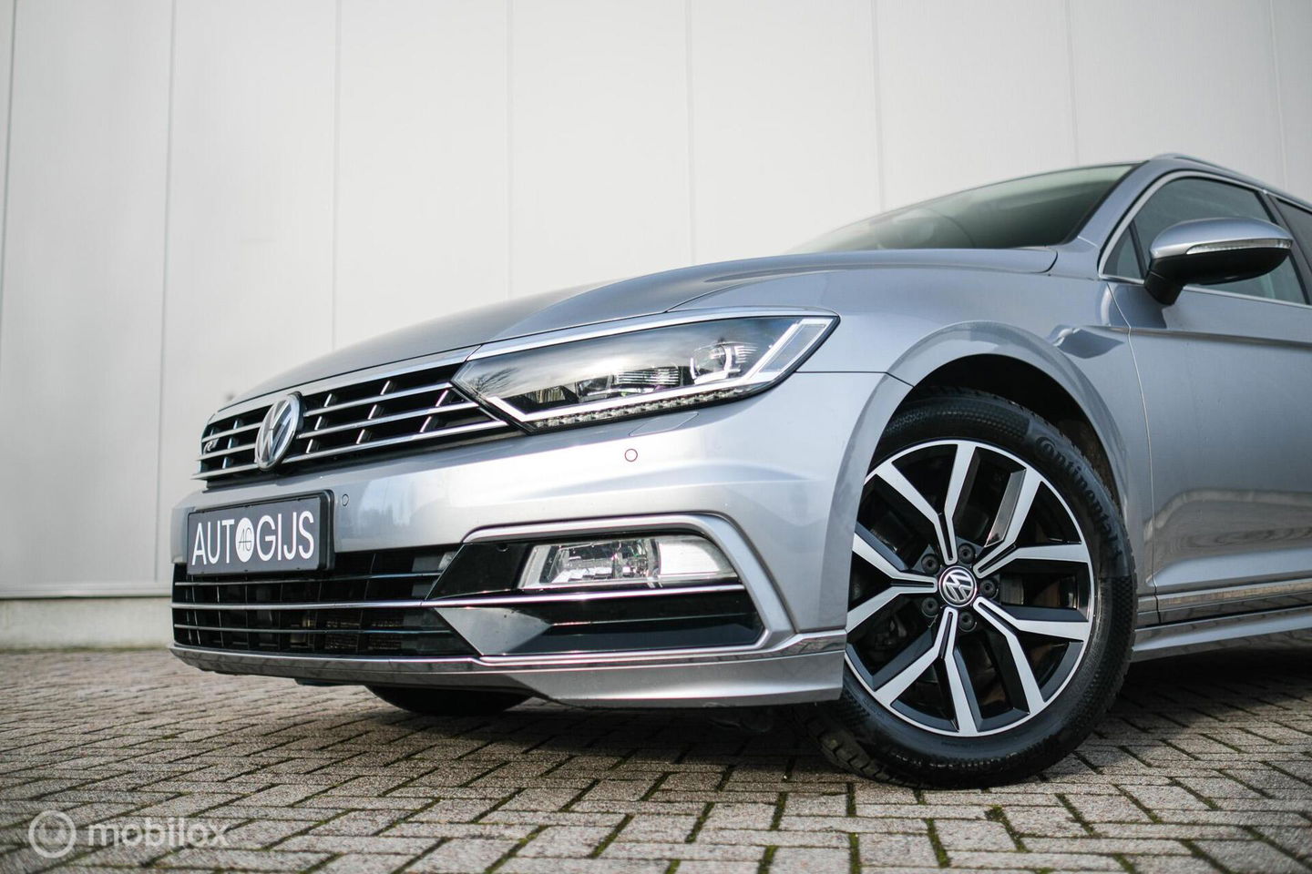 Volkswagen Passat Variant 1.4 TSI ACT Highline Business R | VC | ACC | Camera | Alcantara | Trekhaak | Dealer onderhouden | LED | Rijklaar |