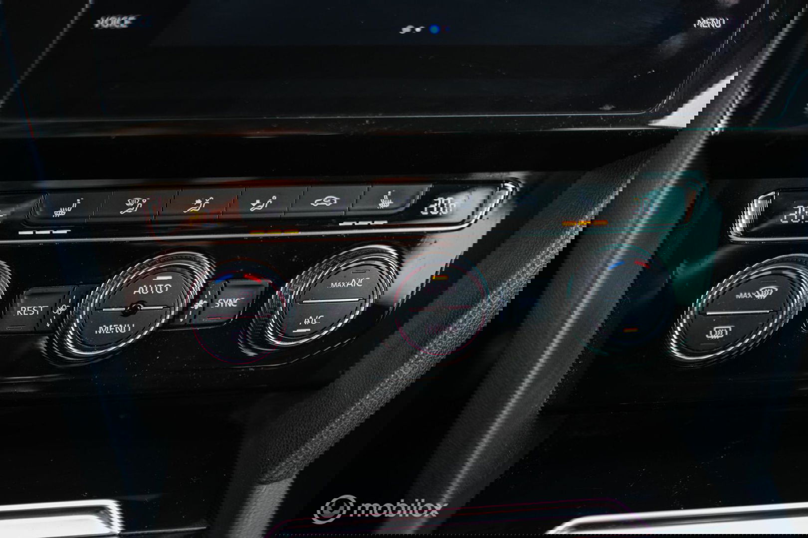 Volkswagen Passat Variant 1.4 TSI ACT Highline Business R | VC | ACC | Camera | Alcantara | Trekhaak | Dealer onderhouden | LED | Rijklaar |