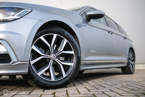 Volkswagen Passat Variant 1.4 TSI ACT Highline Business R | VC | ACC | Camera | Alcantara | Trekhaak | Dealer onderhouden | LED | Rijklaar |