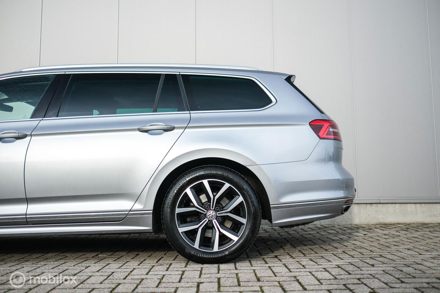 Volkswagen Passat Variant 1.4 TSI ACT Highline Business R | VC | ACC | Camera | Alcantara | Trekhaak | Dealer onderhouden | LED | Rijklaar |