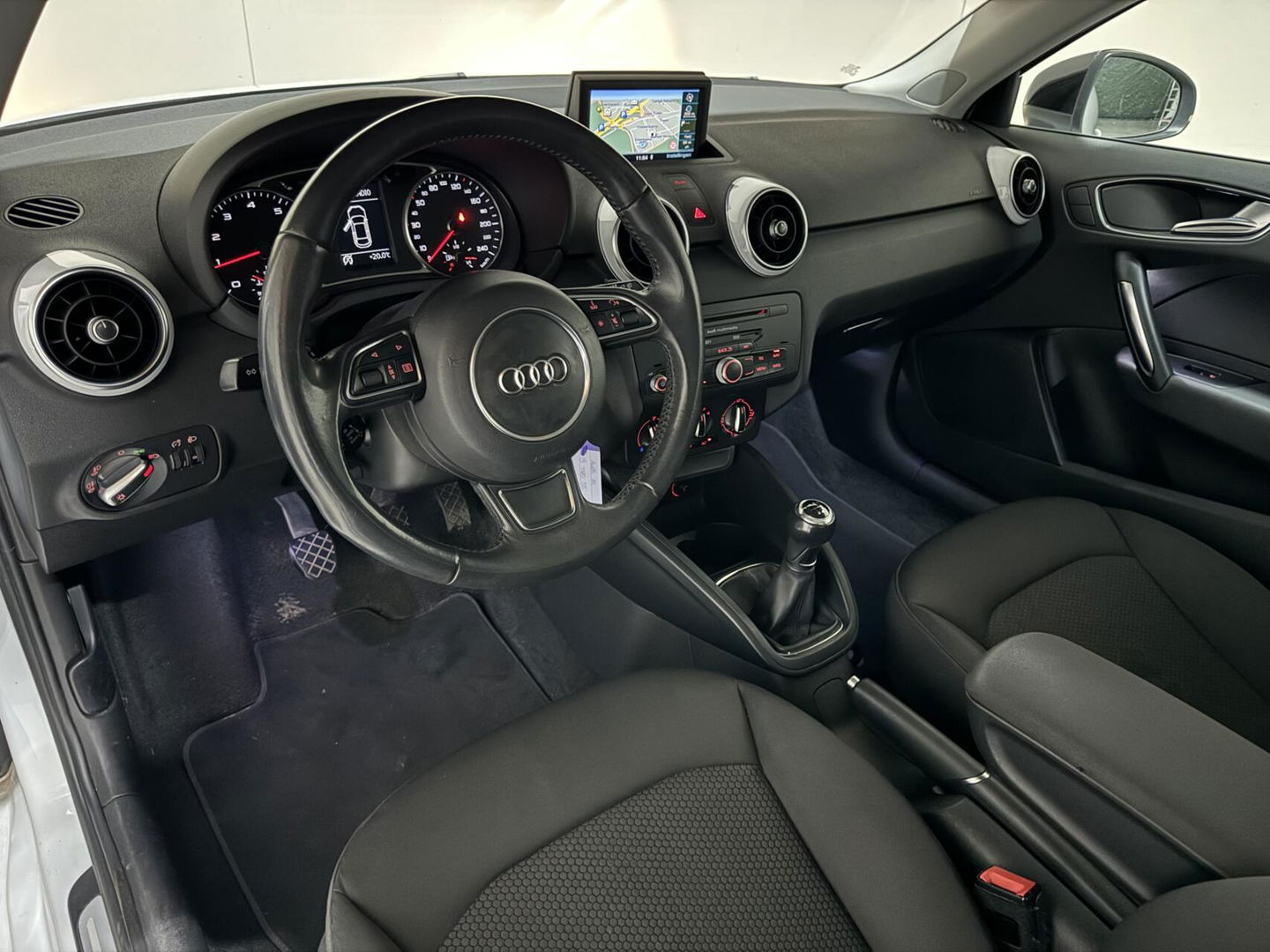 Audi A1 1.2 TFSI S-line Airco Cruise Navi NAP