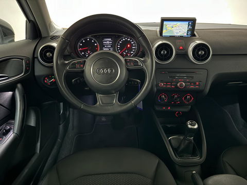 Audi A1 1.2 TFSI S-line Airco Cruise Navi NAP