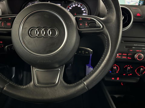 Audi A1 1.2 TFSI S-line Airco Cruise Navi NAP