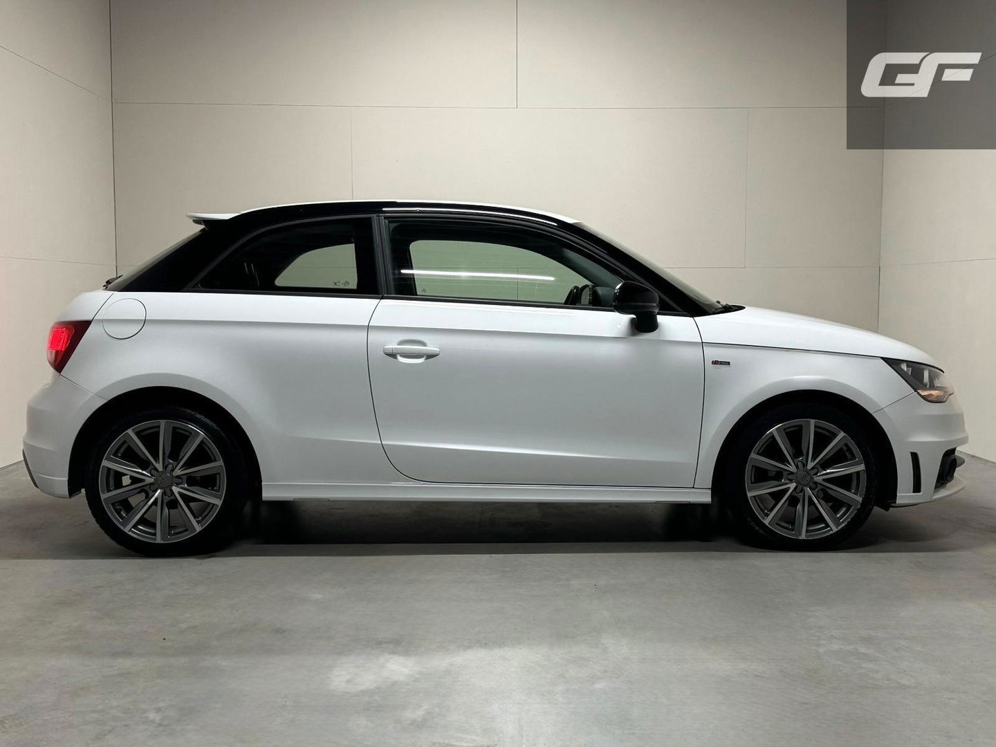 Audi A1 1.2 TFSI S-line Airco Cruise Navi NAP
