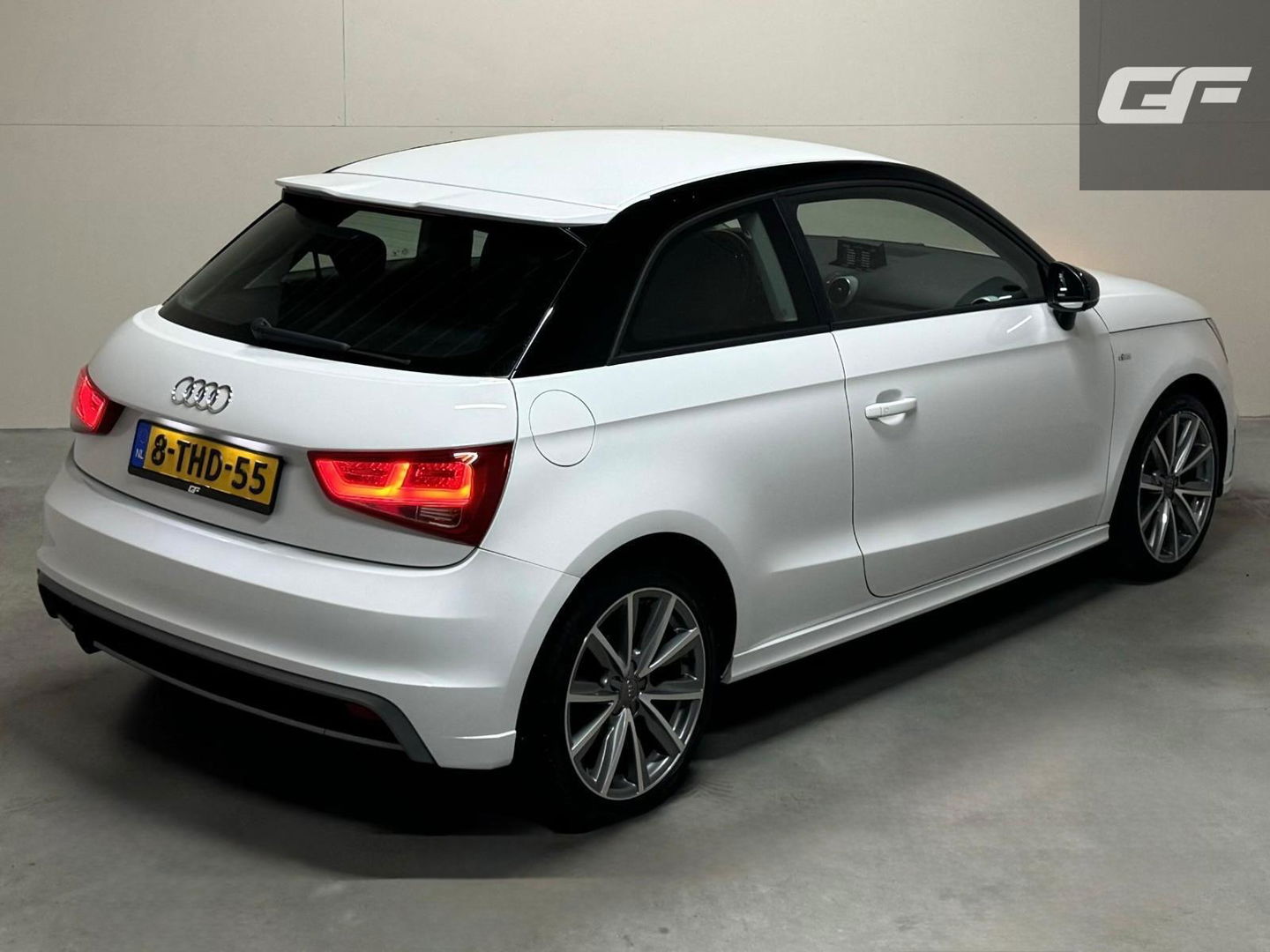 Audi A1 1.2 TFSI S-line Airco Cruise Navi NAP