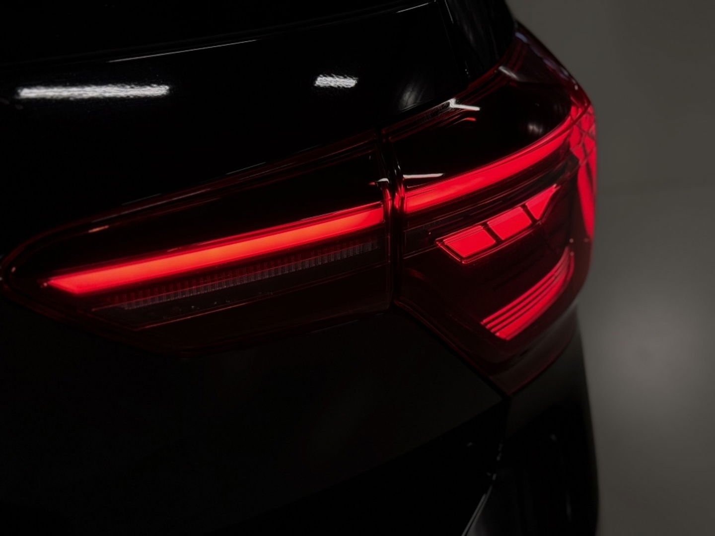 Volkswagen Polo 1.0 TSI 95PK DSG automaat / R-Line / RNS / IQ-Light