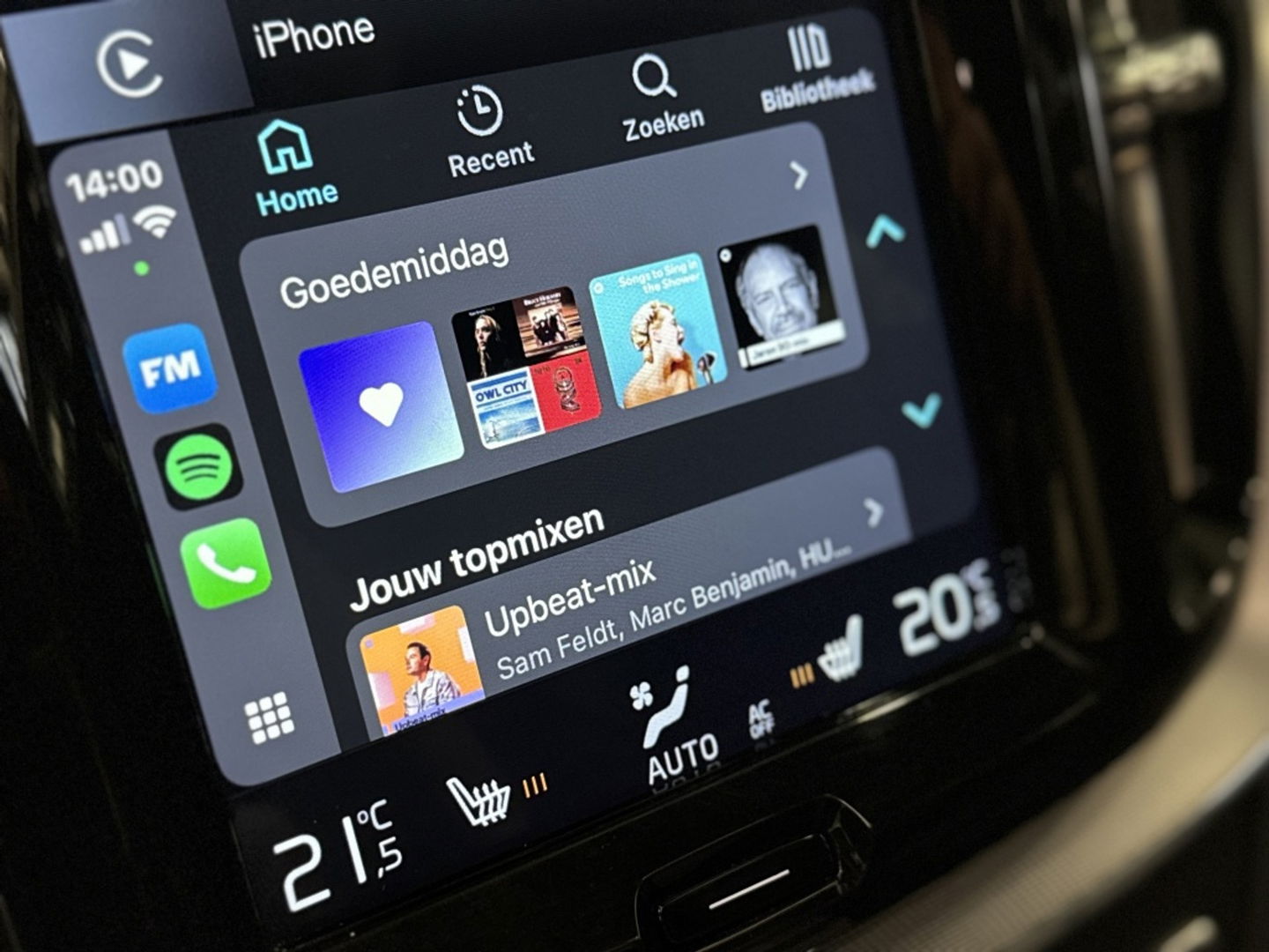 Volvo XC60 T8 392PK automaat AWD / R-Design / 360° *NAP*