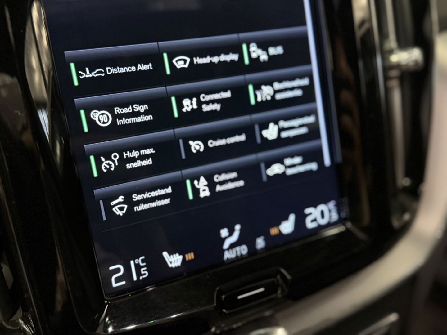 Volvo XC60 T8 392PK automaat AWD / R-Design / 360° *NAP*