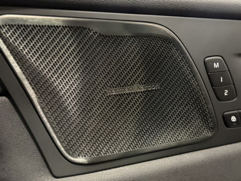 Volvo XC60 T8 392PK automaat AWD / R-Design / 360° *NAP*