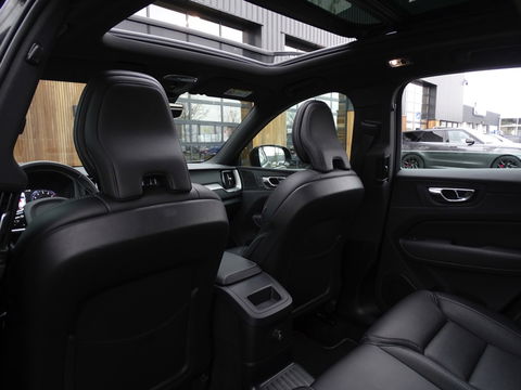 Volvo XC60 T8 392PK automaat AWD / R-Design / 360° *NAP*