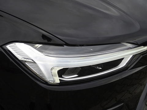 Volvo XC60 T8 392PK automaat AWD / R-Design / 360° *NAP*