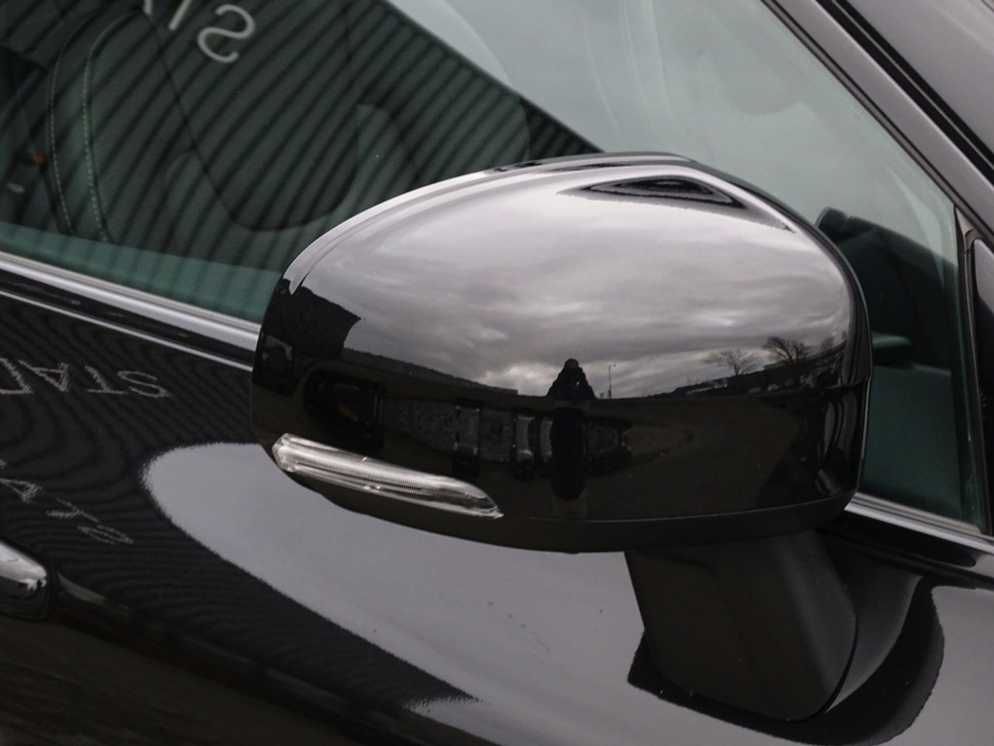 Volvo XC60 T8 392PK automaat AWD / R-Design / 360° *NAP*