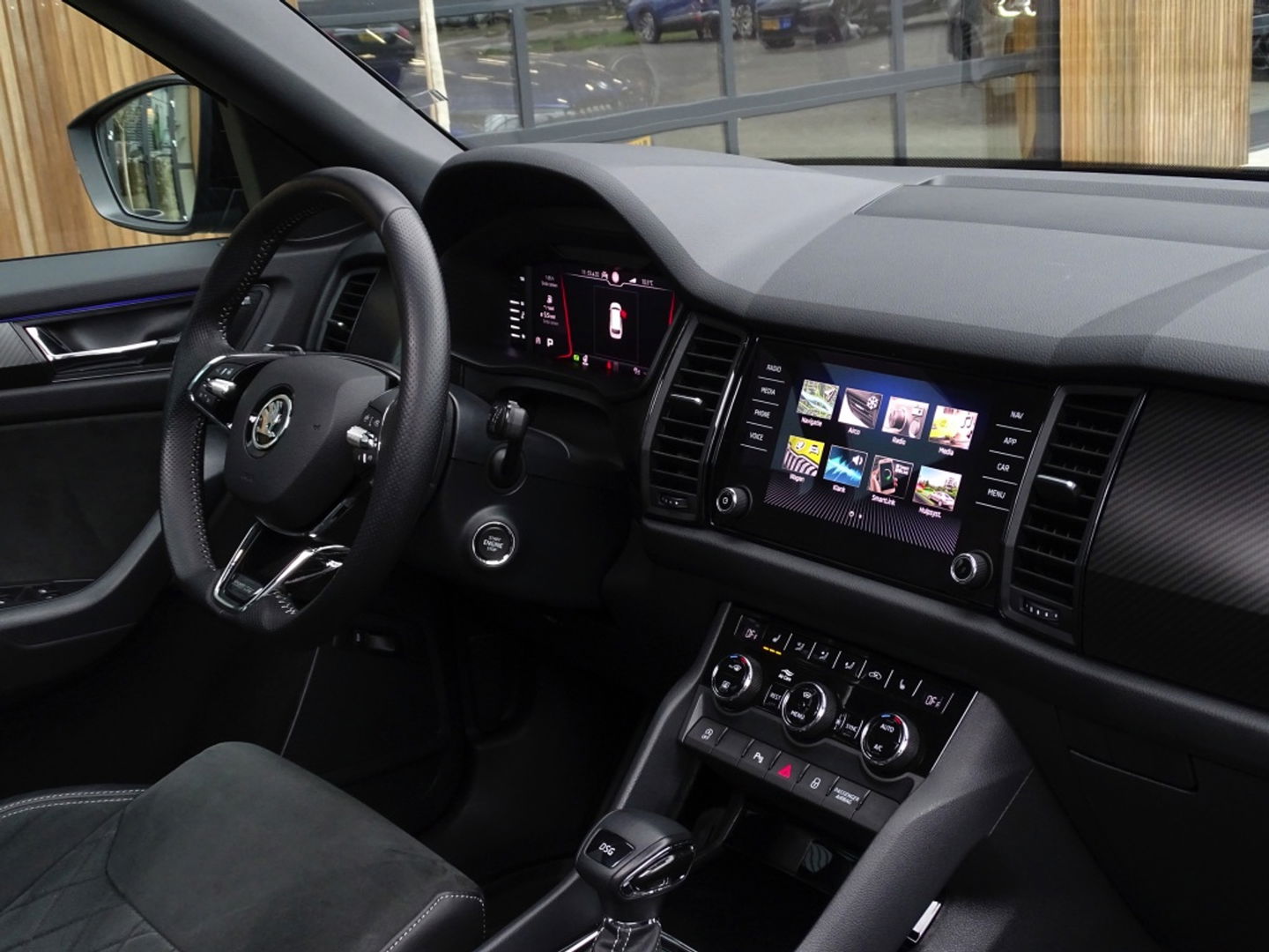 Škoda Kodiaq 1.5 TSI 150PK DSG / Sport B. / 7 pers. / ACC / LED *NAP*