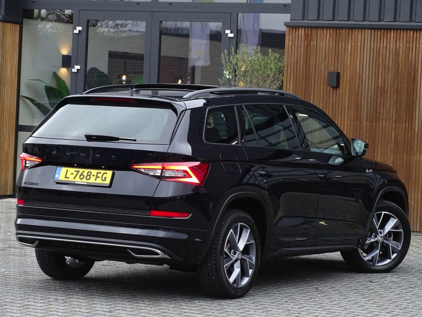 Škoda Kodiaq 1.5 TSI 150PK DSG / Sport B. / 7 pers. / ACC / LED *NAP*