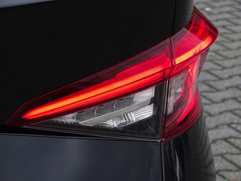 Škoda Kodiaq 1.5 TSI 150PK DSG / Sport B. / 7 pers. / ACC / LED *NAP*