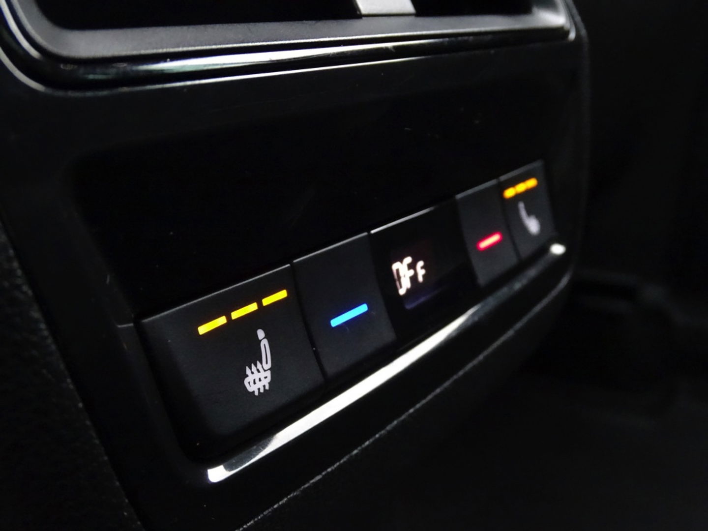 Škoda Kodiaq 1.5 TSI 150PK DSG / Sport B. / 7 pers. / ACC / LED *NAP*