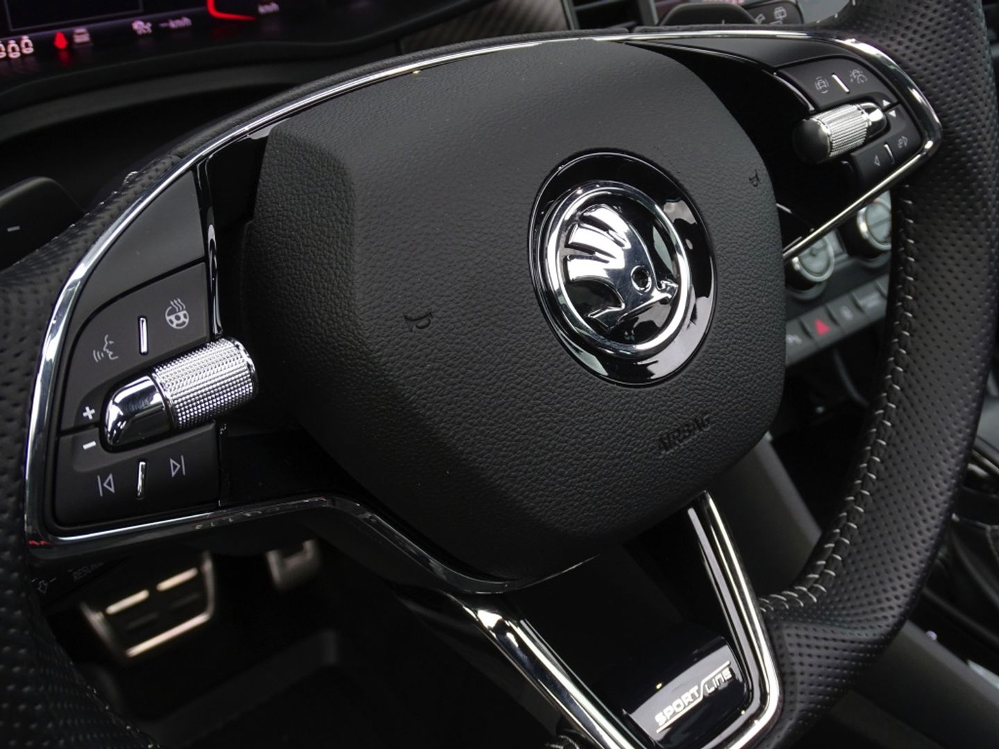 Škoda Kodiaq 1.5 TSI 150PK DSG / Sport B. / 7 pers. / ACC / LED *NAP*