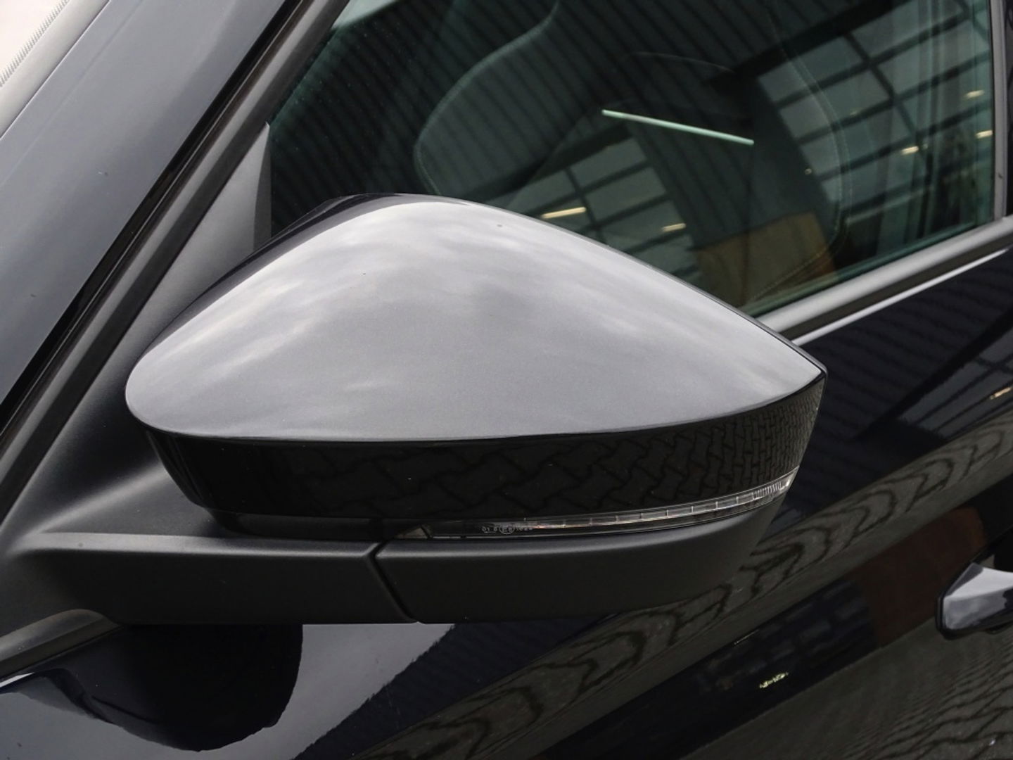 Škoda Kodiaq 1.5 TSI 150PK DSG / Sport B. / 7 pers. / ACC / LED *NAP*