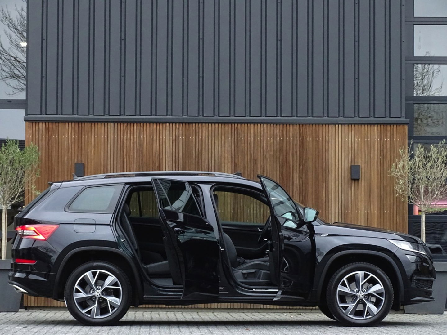 Škoda Kodiaq 1.5 TSI 150PK DSG / Sport B. / 7 pers. / ACC / LED *NAP*