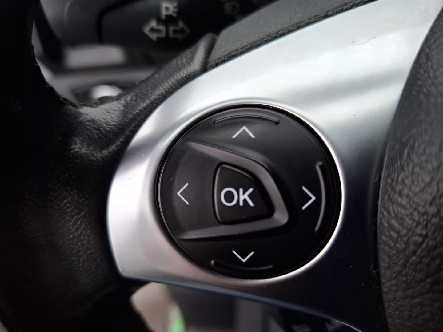 Ford Transit 350 2.0 TDCI L3H2 DC Trend DUBBEL CABINE / TREKHAAK / NAVI / CAMERA