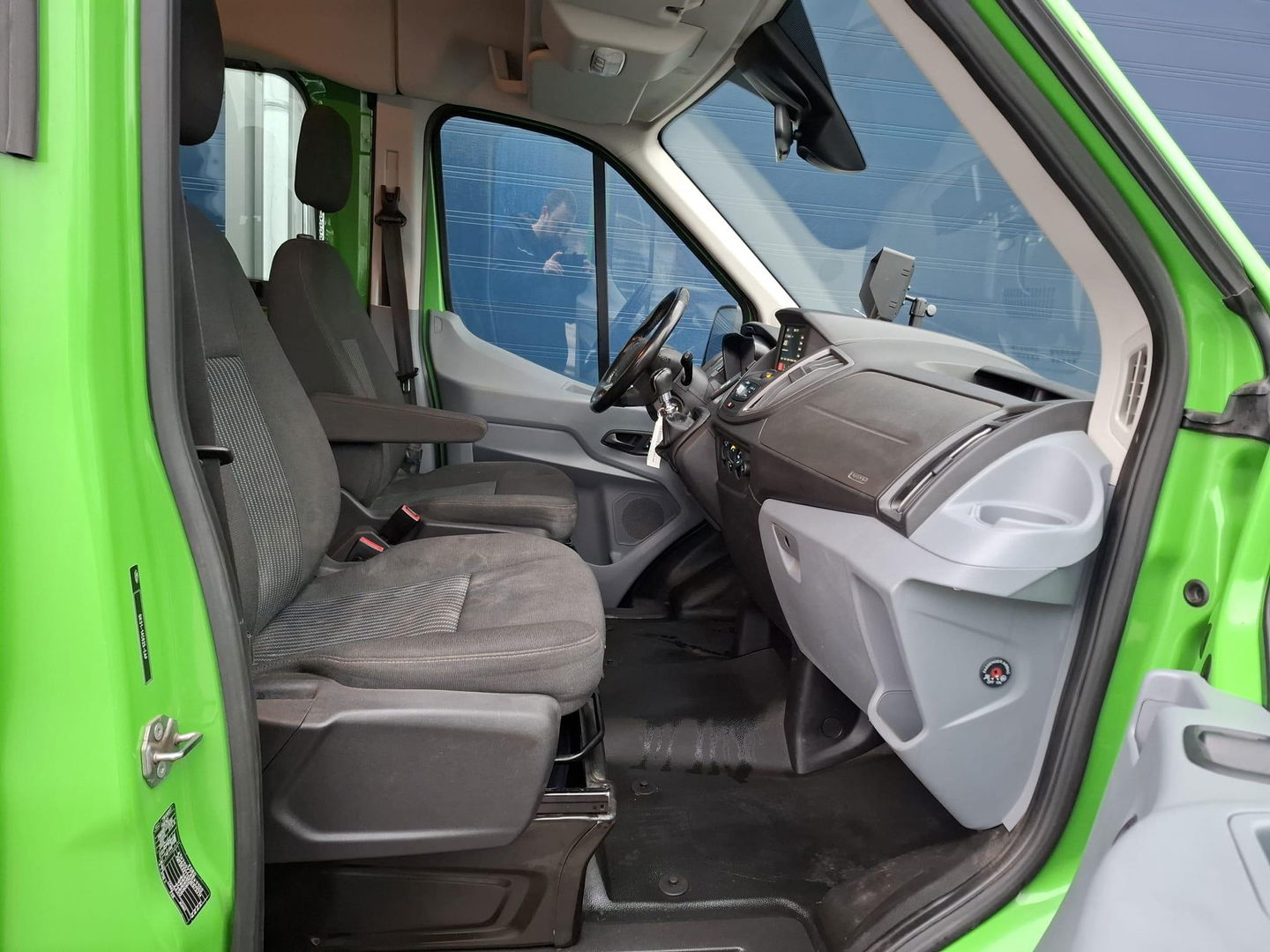 Ford Transit 350 2.0 TDCI L3H2 DC Trend DUBBEL CABINE / TREKHAAK / NAVI / CAMERA