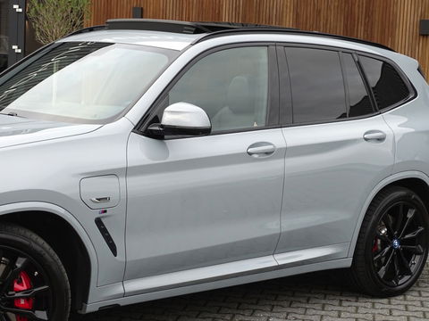 BMW X3 30e 292PK X-drive M-sport Pro / laser / 2022 / carbon