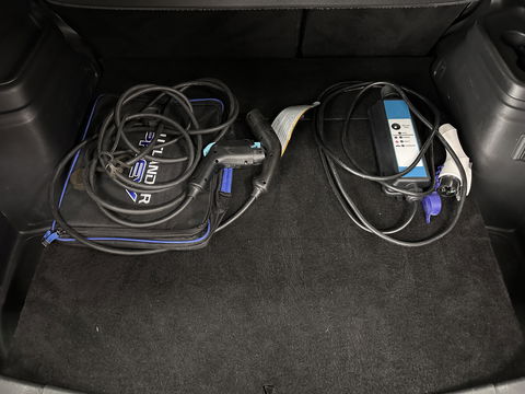 Mitsubishi Outlander 2.4 PHEV Intense (INCL.BTW) *LEATHER-MICROFIBRE | LED-LIGHTS | KEYLESS | CAMERA | HEATED-COMFORTSEATS | ECC | SHIFT-PADDLES | PDC | CRUISE | PRIVACY-GLASS | DAB | TOWBAR | 18''ALU *