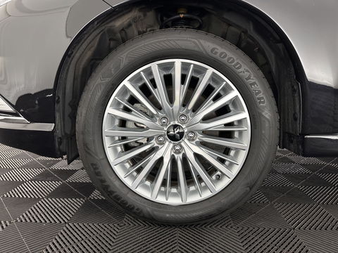 Mitsubishi Outlander 2.4 PHEV Intense (INCL.BTW) *LEATHER-MICROFIBRE | LED-LIGHTS | KEYLESS | CAMERA | HEATED-COMFORTSEATS | ECC | SHIFT-PADDLES | PDC | CRUISE | PRIVACY-GLASS | DAB | TOWBAR | 18''ALU *