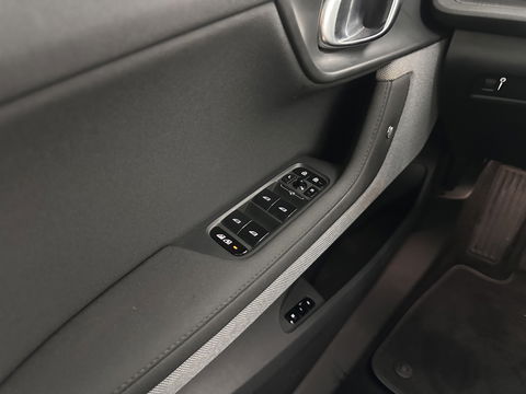 Polestar 2 Long Range Dual Motor Launch Edition 78kWh [ 3-Fase ] (INCL.BTW) *PANO | NAVI-FULLMAP | FULL-LED | ADAPTIVE-CRUISE | BLIND-SPOT | TOP-VIEW | KEYLESS | LANE-ASSIST | DIGI-COCKPIT | CARPLAY | DAB+ | HEATED-COMFORTSEATS | ECC | MEMORY-PACK | PDC |