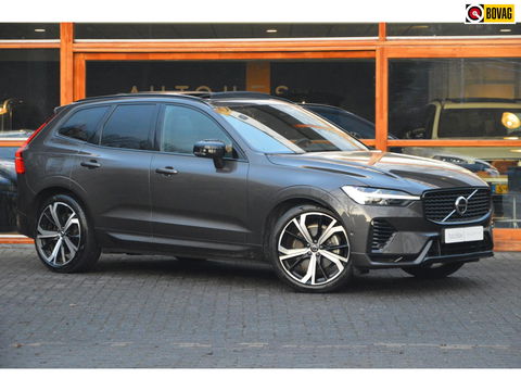 Volvo XC60 T8 Hybride AWD Plus Dark | Luchtvering | Head-Up | Panoramadak | 360° Camera | Trekhaak | Stoel + Stuur Verwarmd |