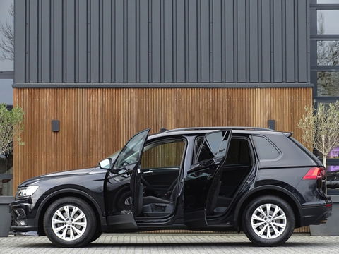 Volkswagen Tiguan 1.5 TSI 150PK DSG-automaat / panoramadak / ACC / LED / *NAP*