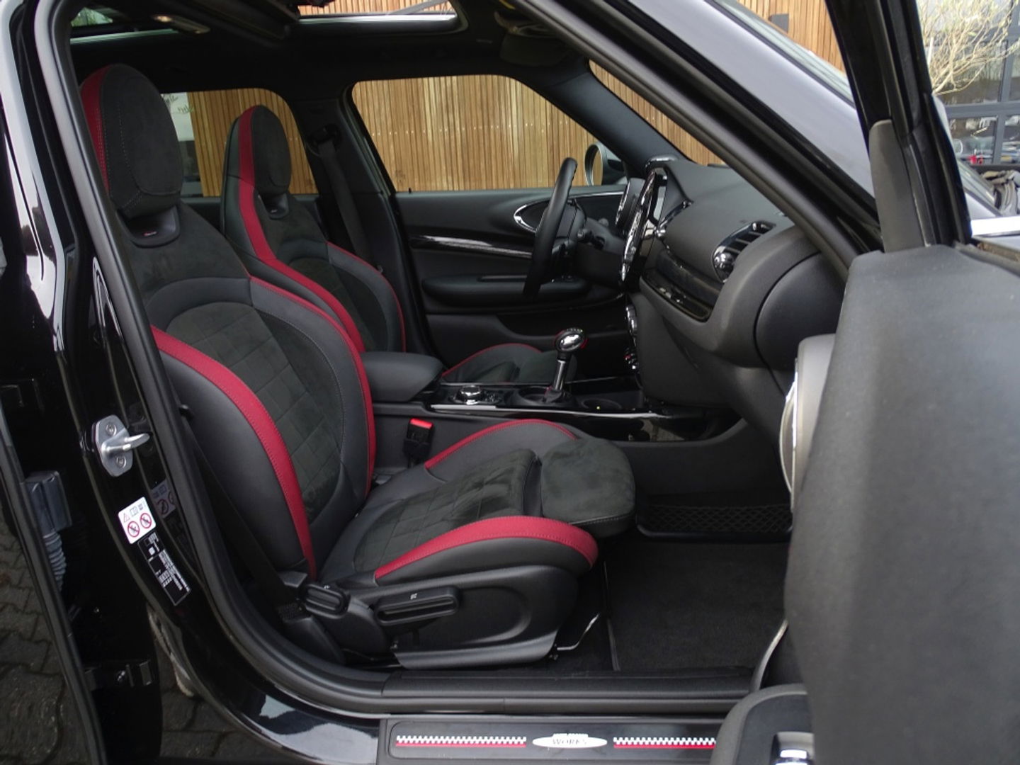 MINI Clubman 2.0 JCW 232PK automaat ALL4 / LED