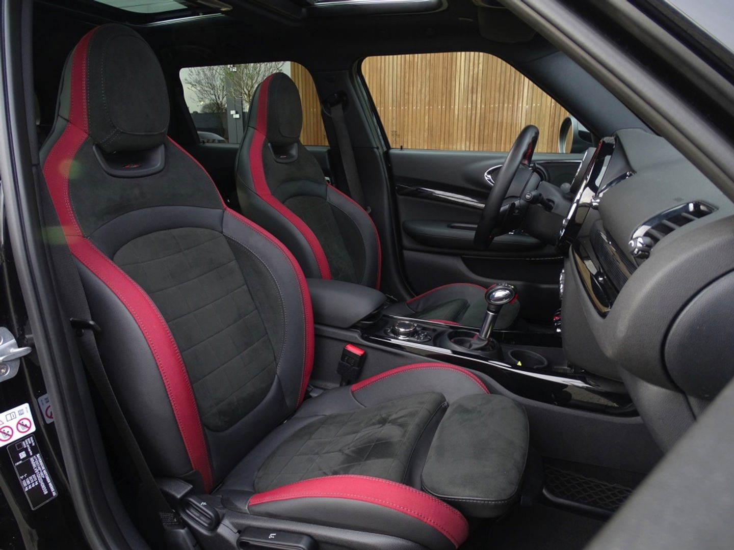 MINI Clubman 2.0 JCW 232PK automaat ALL4 / LED