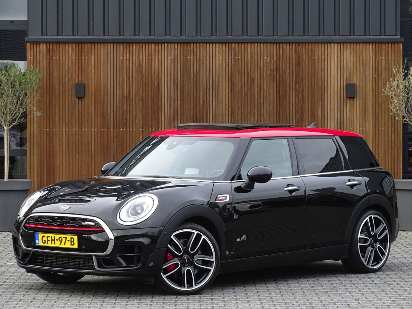 MINI Clubman 2.0 JCW 232PK automaat ALL4 / LED