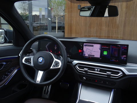 BMW 3 Serie Touring 330e 292PK / M-Sport / Individual / Laser / Harman Kardon / 2022