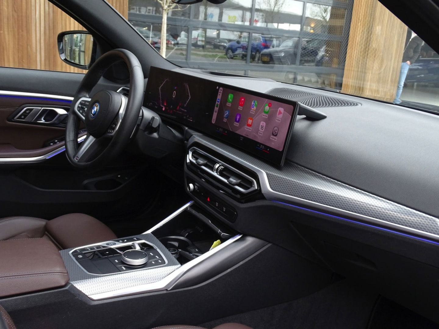 BMW 3 Serie Touring 330e 292PK / M-Sport / Individual / Laser / Harman Kardon / 2022