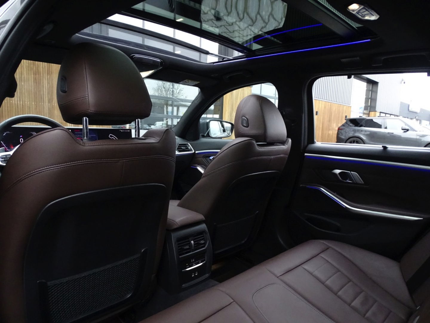 BMW 3 Serie Touring 330e 292PK / M-Sport / Individual / Laser / Harman Kardon / 2022