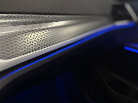 BMW 3 Serie Touring 330e 292PK / M-Sport / Individual / Laser / Harman Kardon / 2022