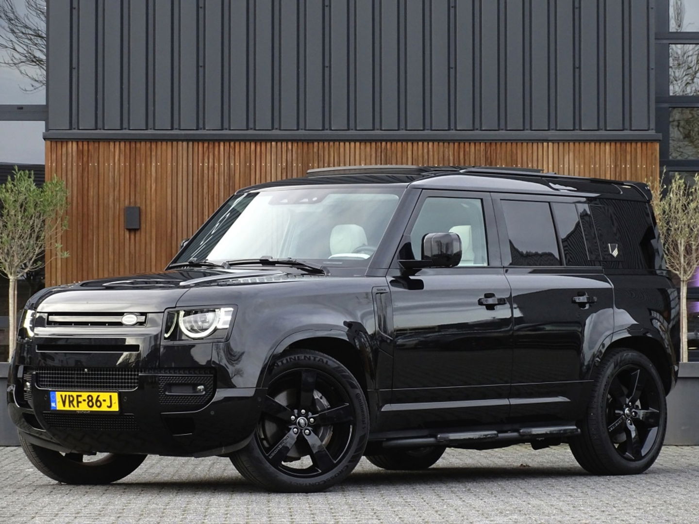 Land Rover Defender 3.0 D250 110 MHEV X-Dynamic SE Heritage Custom / grijs kenteken