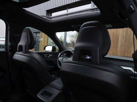 Volvo XC60 T8 408PK AWD / R-Design / LED