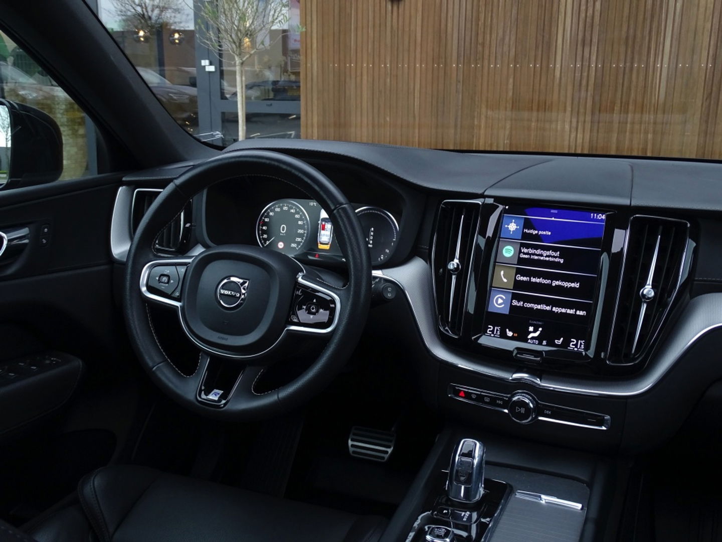 Volvo XC60 T8 408PK AWD / R-Design / LED