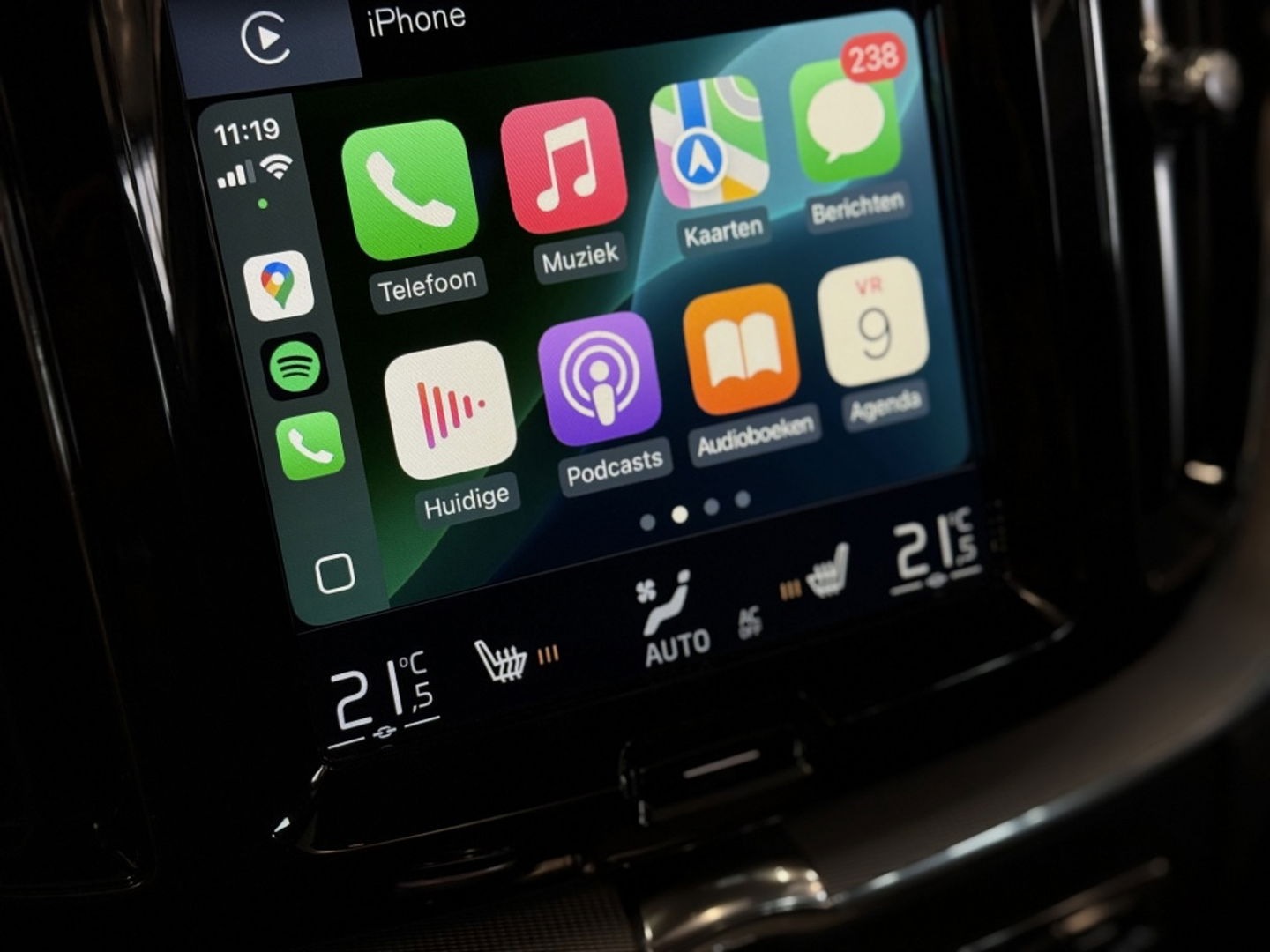 Volvo XC60 T8 408PK AWD / R-Design / LED