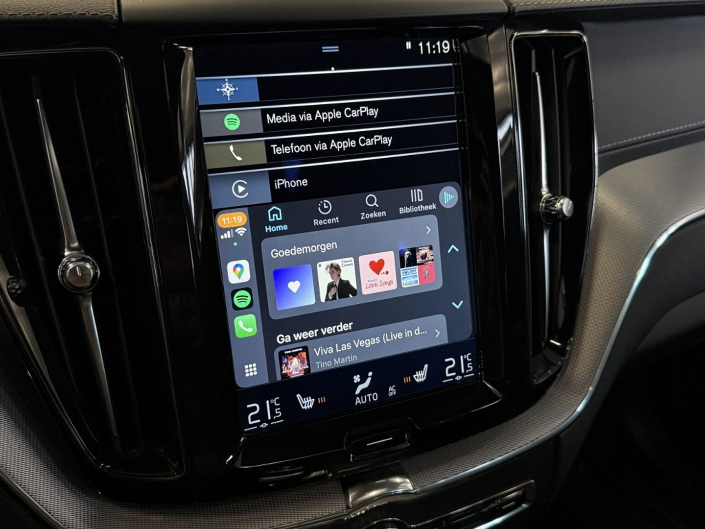 Volvo XC60 T8 408PK AWD / R-Design / LED