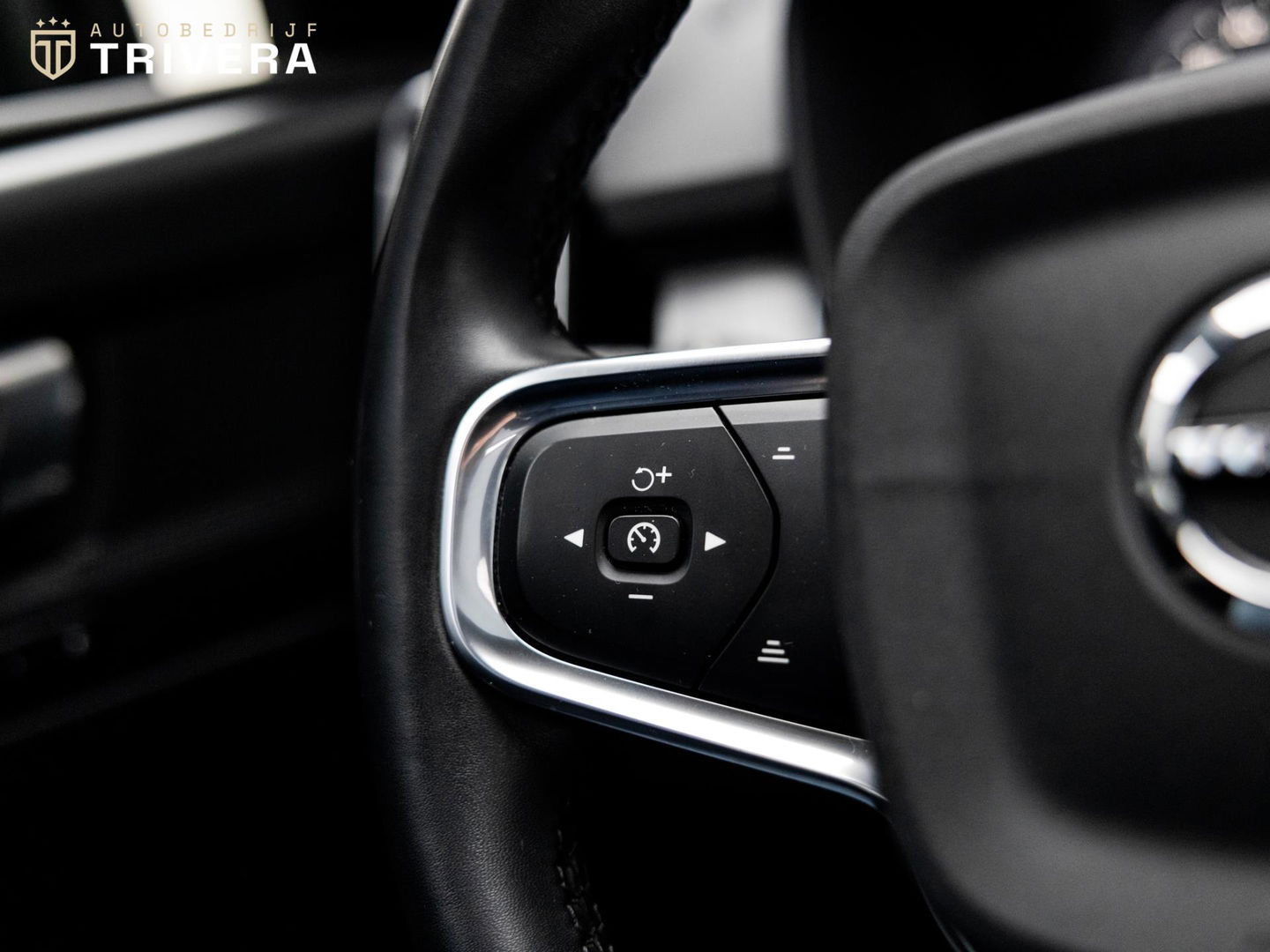 Volvo XC40 1.5 T5 l Recharge Inscription l Pano l Hybrid l Trekhaak