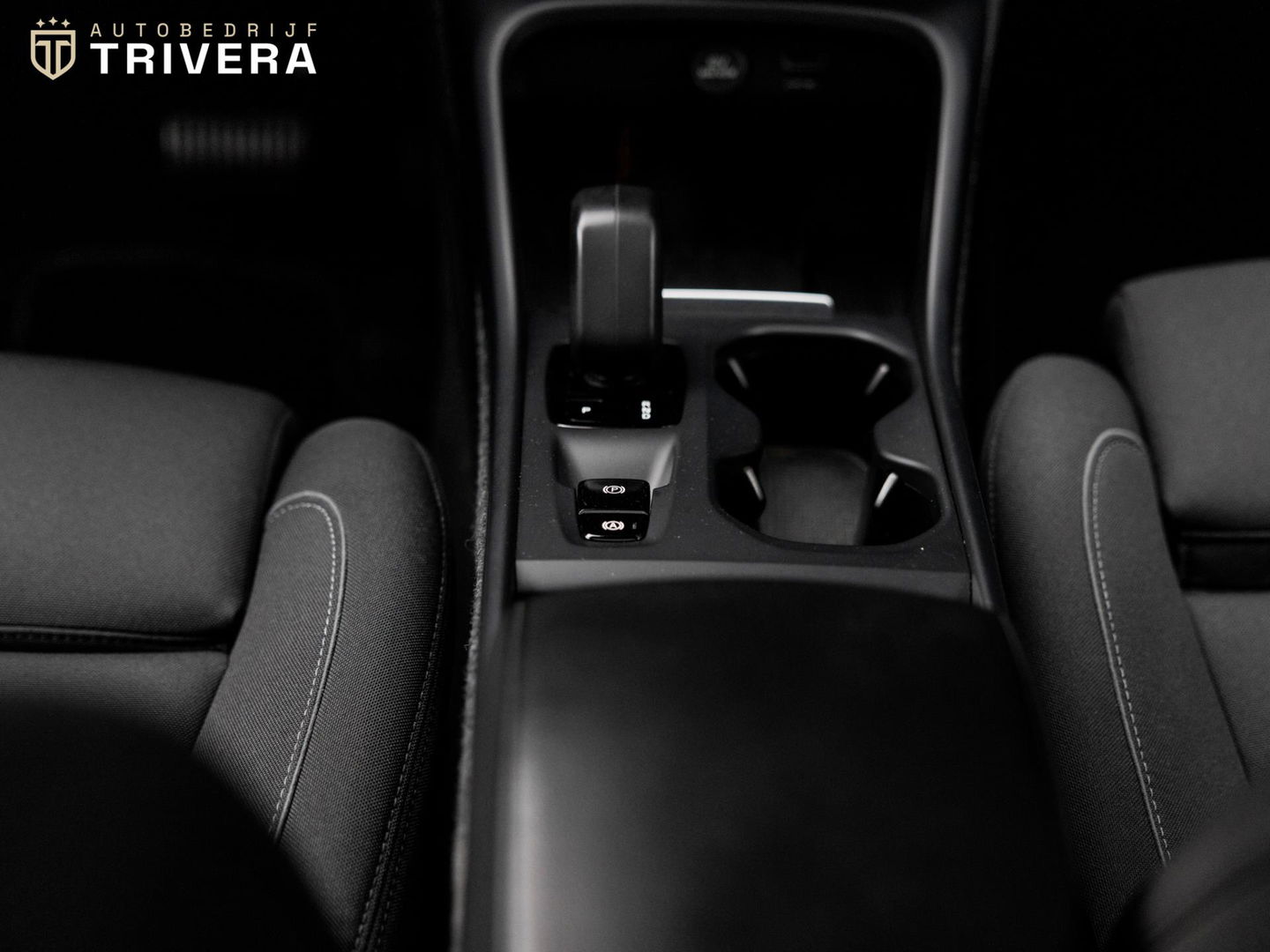 Volvo XC40 1.5 T5 l Recharge Inscription l Pano l Hybrid l Trekhaak